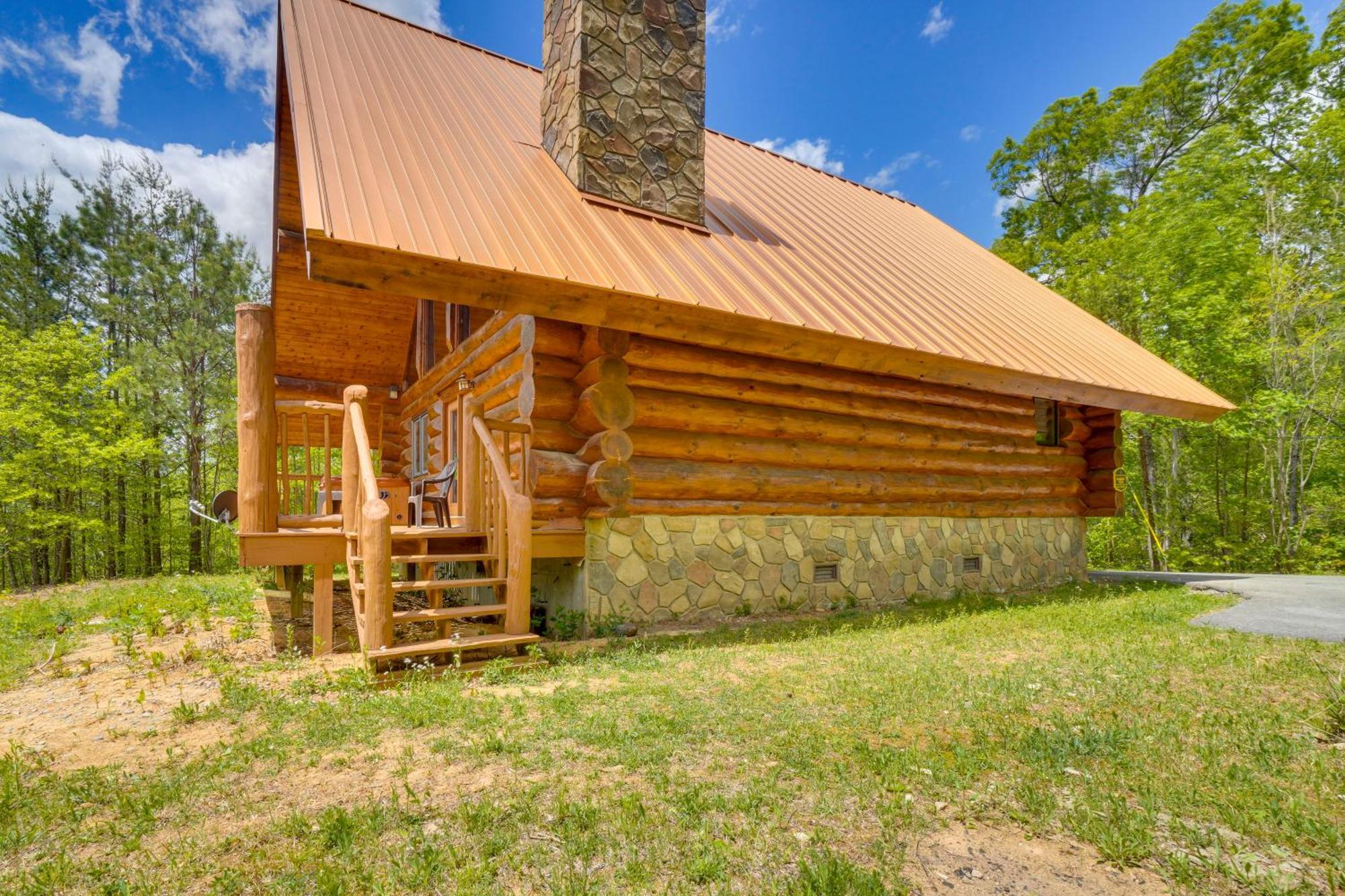 Gatlinburg Cabin With Hot Tub About 11 Miles To Downtown Exterior foto