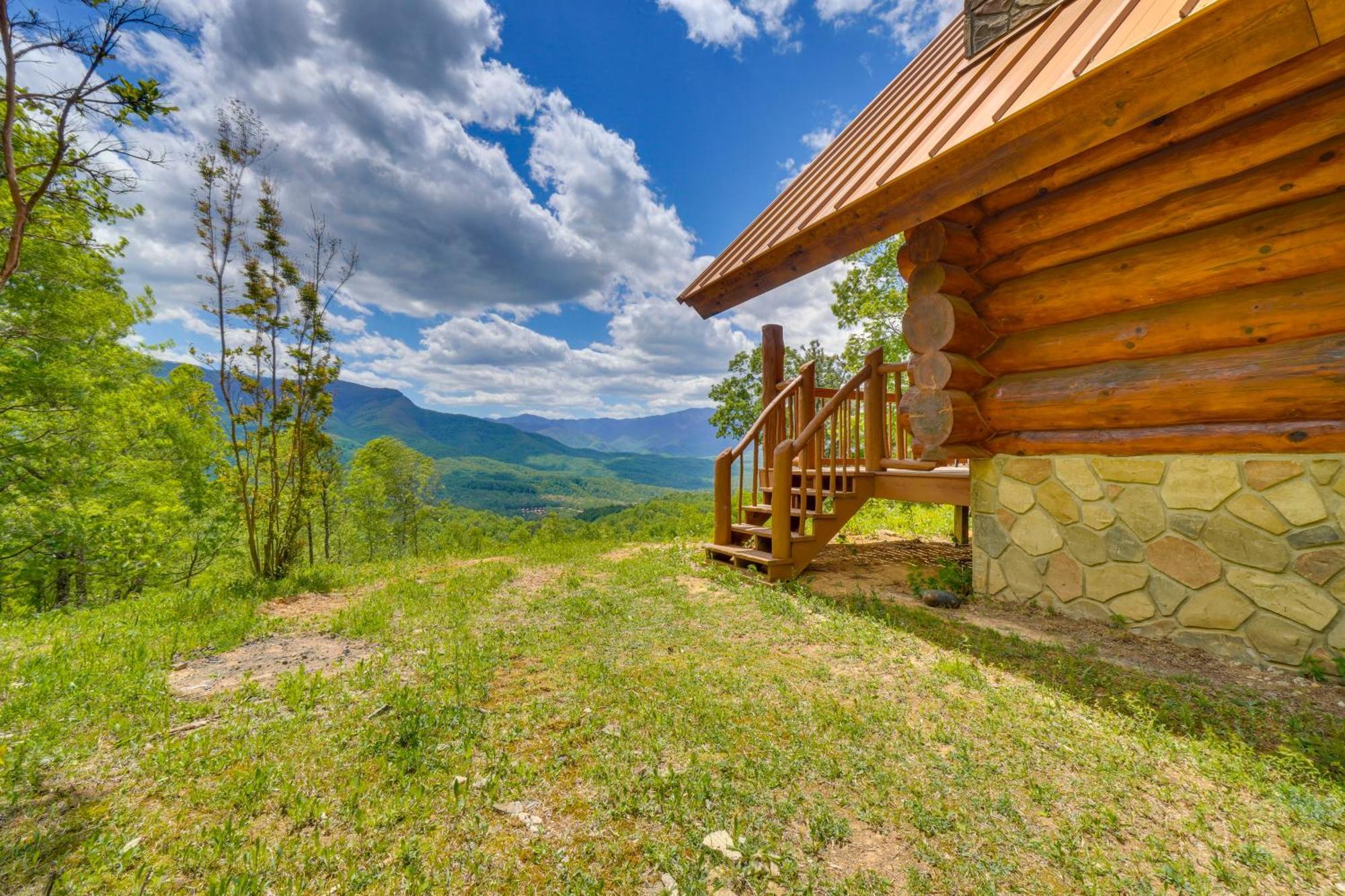 Gatlinburg Cabin With Hot Tub About 11 Miles To Downtown Exterior foto